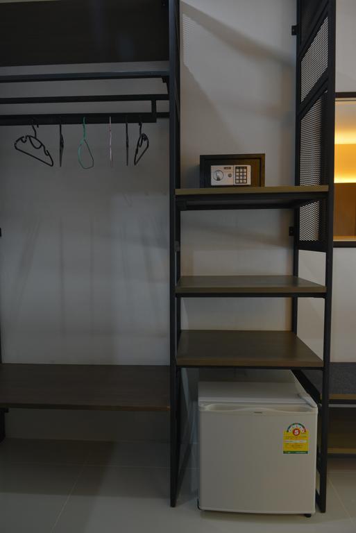Sunny Hostel Chiangmai @Tha Pae Чіангмай Екстер'єр фото